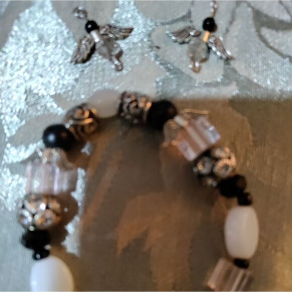 Wing charm Bracelet - Picture 2 of 7